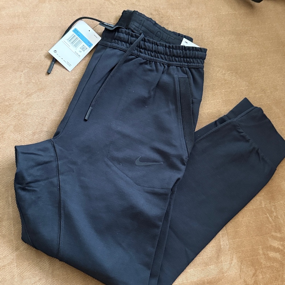 Nike Tech Jogger Pants Medium Men’s